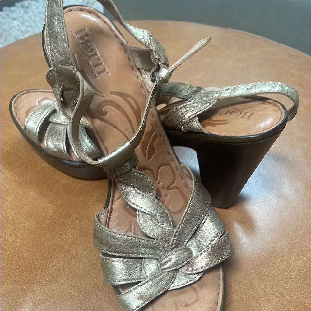 Born Gold Platform Sandals with Chunky Heel Size 9